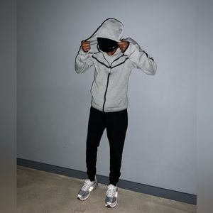 Meet your Posher, Keenan